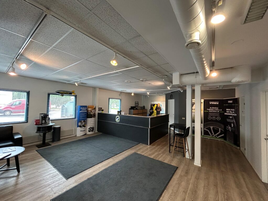 Uusi RengasCenter-liike palvelee Vantaan Hakkilassa